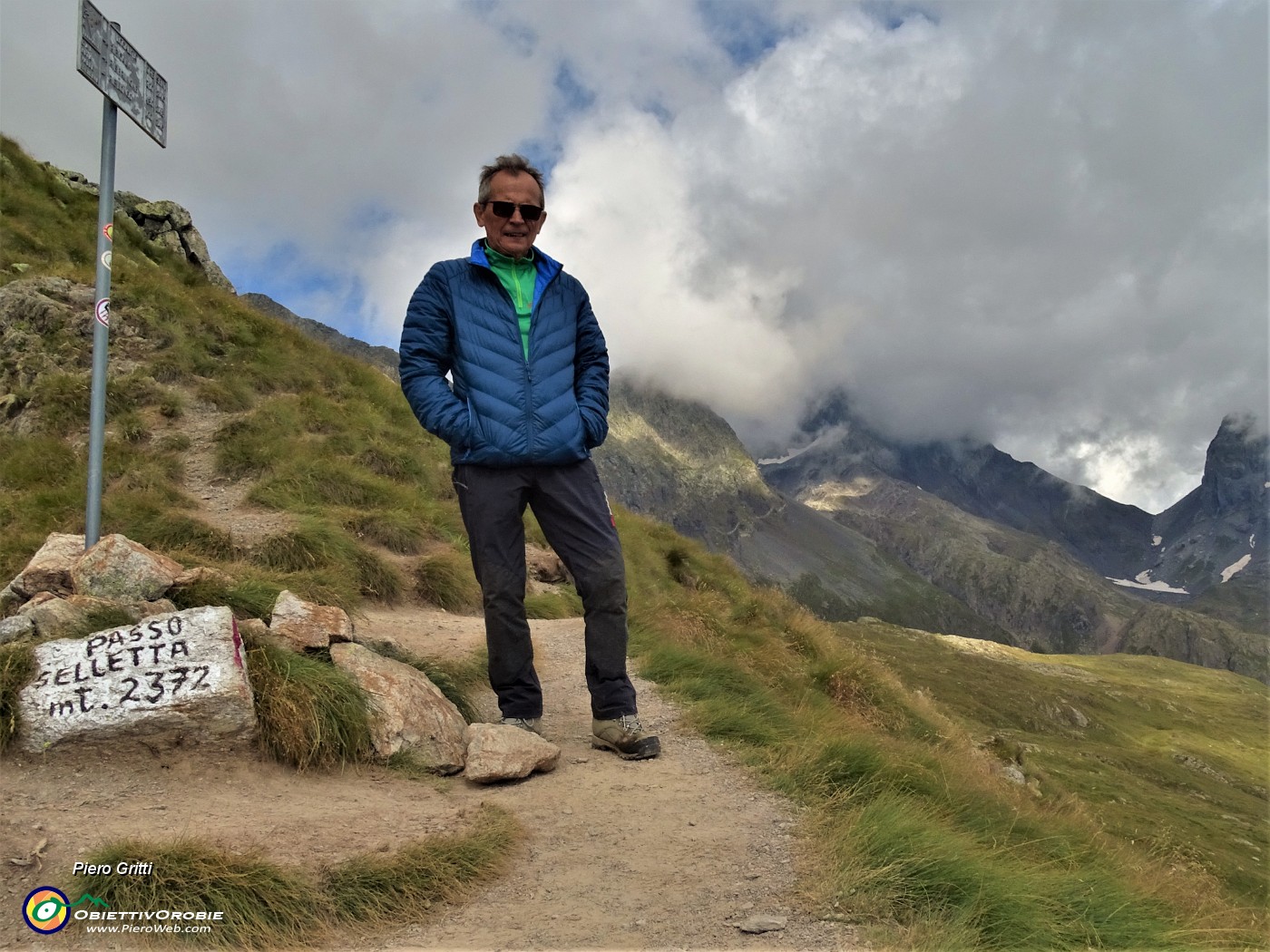 66 Al Passo della Selletta (2372 m) con vista verso i Diavoli incappucciati.JPG